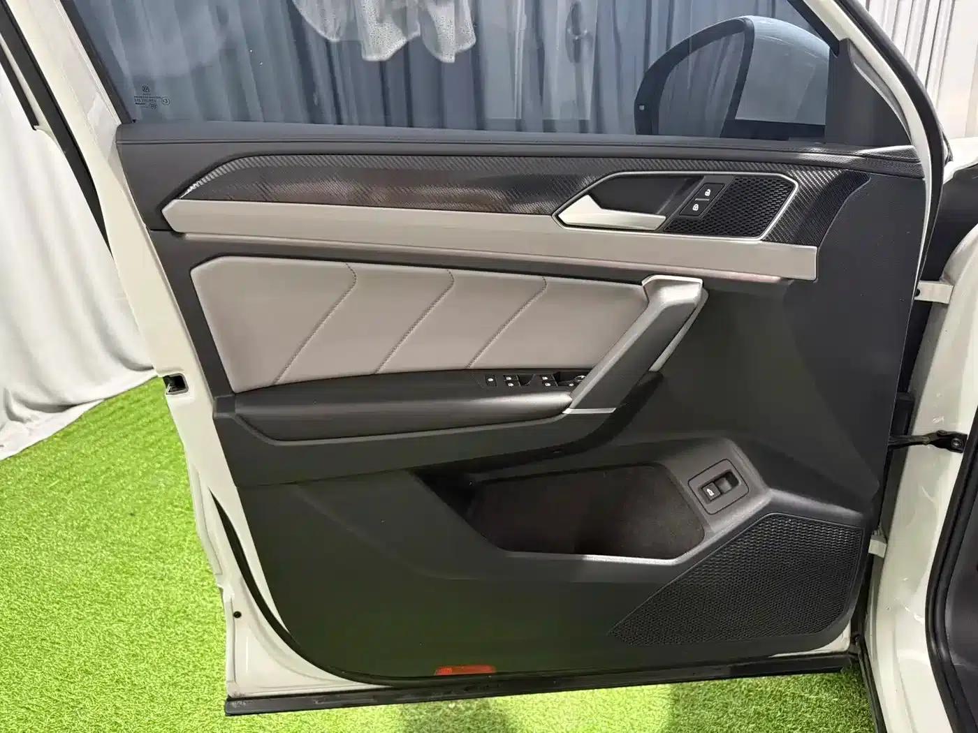 Tayron 2023 280TSI 2WD Luxury Plus Advanced Edition — миниатюра 10