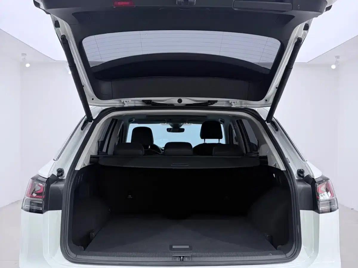 Tayron 2023 280TSI 2WD Luxury Plus Advanced Edition — миниатюра 16