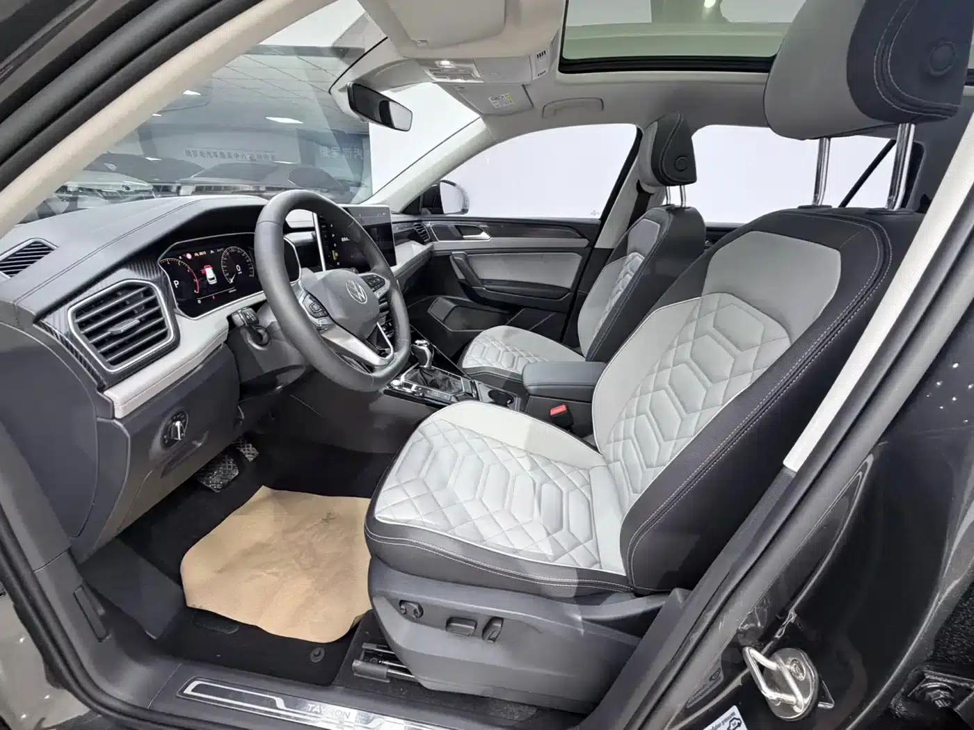 Tayron 2023 280TSI 2WD Luxury Plus Advanced Edition — миниатюра 7
