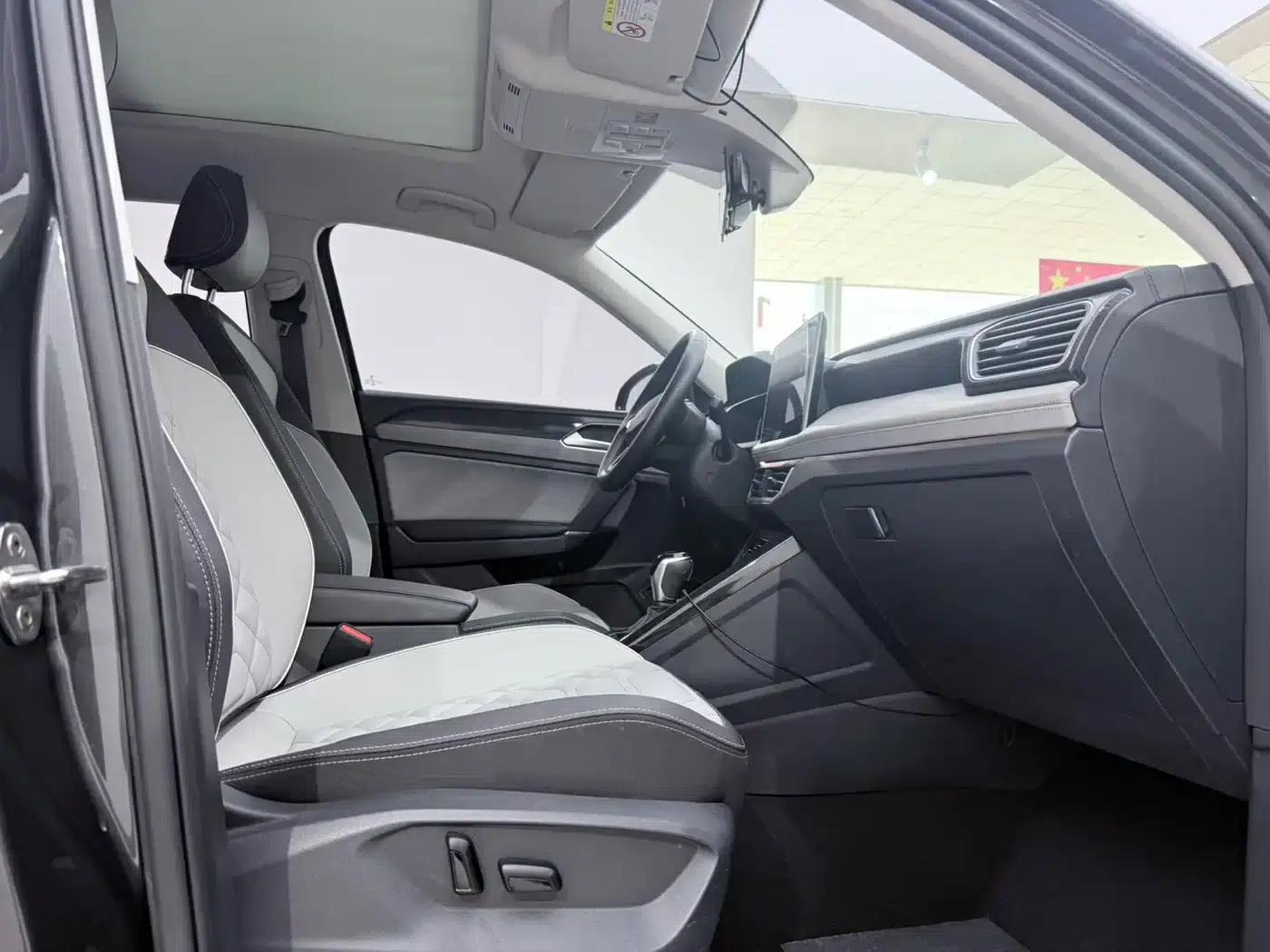 Tayron 2023 280TSI 2WD Luxury Plus Advanced Edition — миниатюра 8