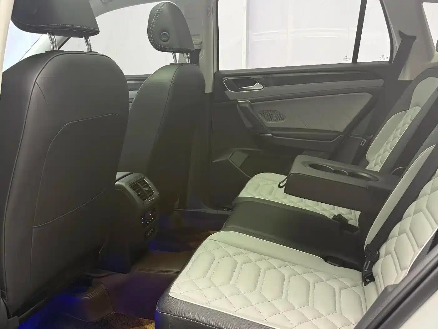 Tayron 2023 280TSI 2WD Luxury Plus Advanced Edition — миниатюра 18