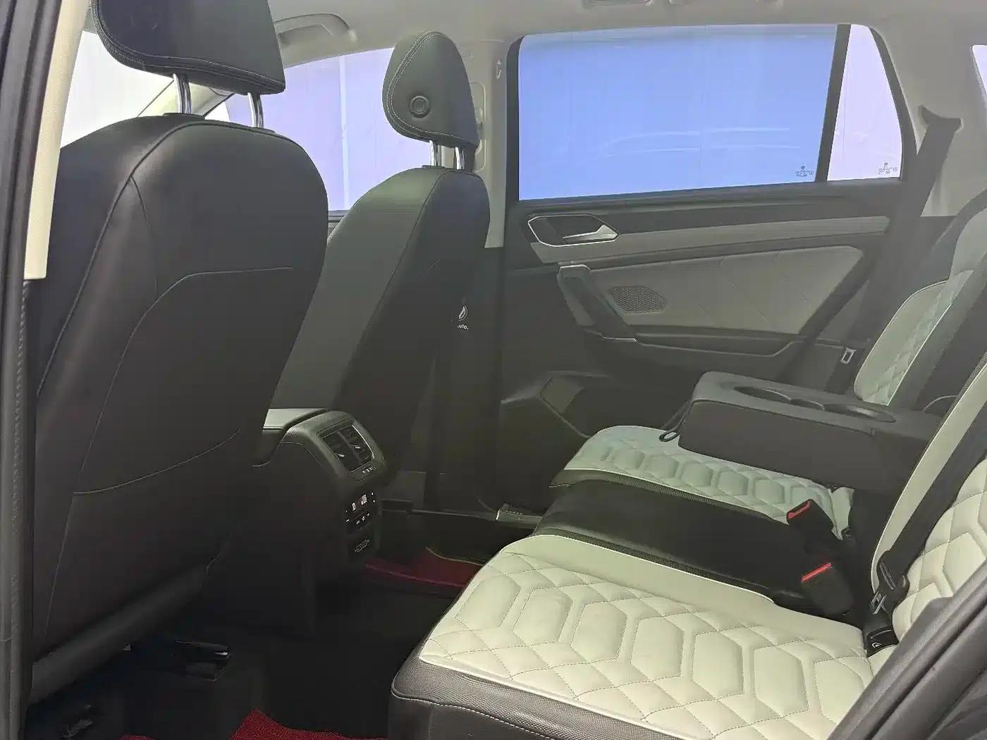 Tayron 2023 280TSI 2WD Luxury Plus Advanced Edition — миниатюра 18