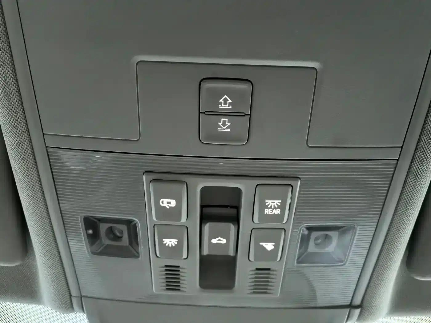 Tayron 2023 280TSI 2WD Luxury Plus Advanced Edition — миниатюра 17