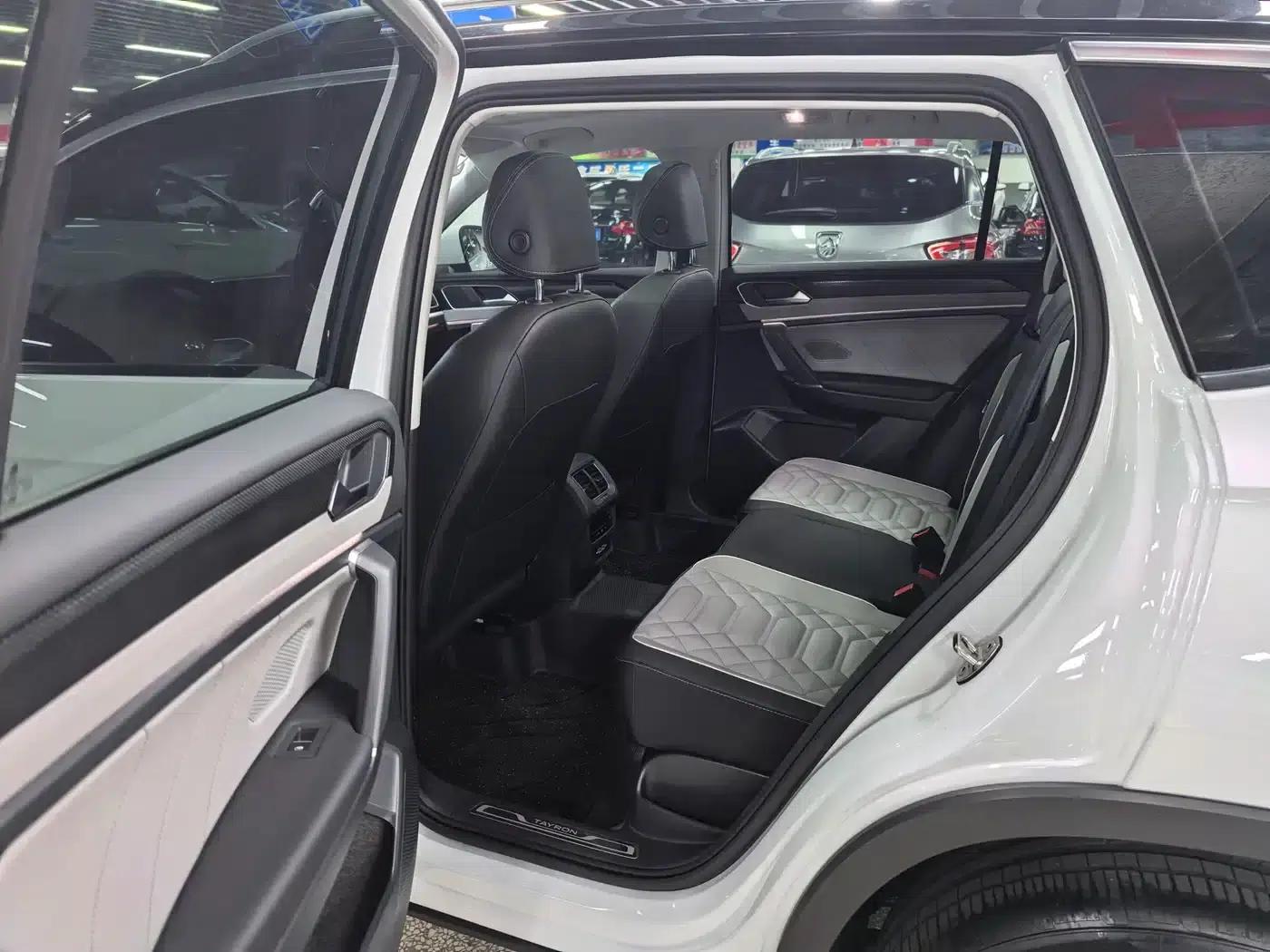 Tayron 2024 330TSI 2WD Luxury Plus Advanced Edition — миниатюра 8