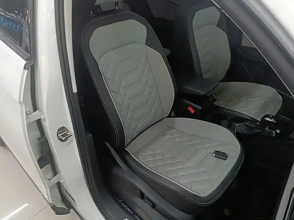 Tayron 2023 330TSI 2WD Luxury Plus Advanced Edition — миниатюра 25