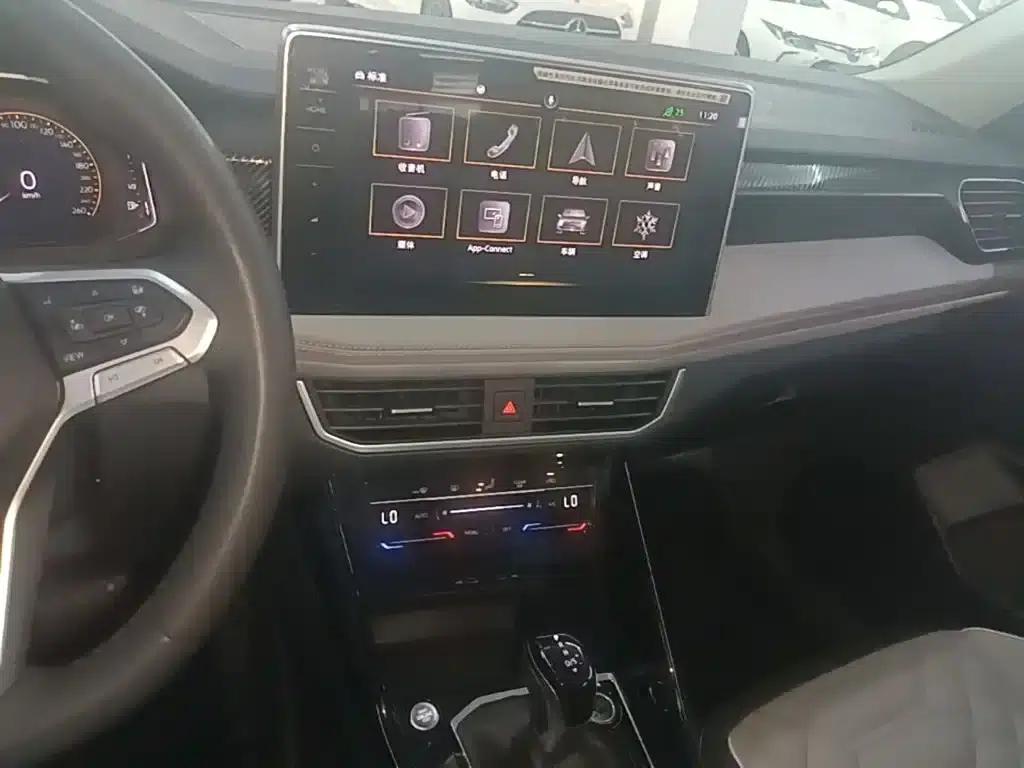 Tayron 2023 330TSI 2WD Luxury Plus Advanced Edition — миниатюра 13