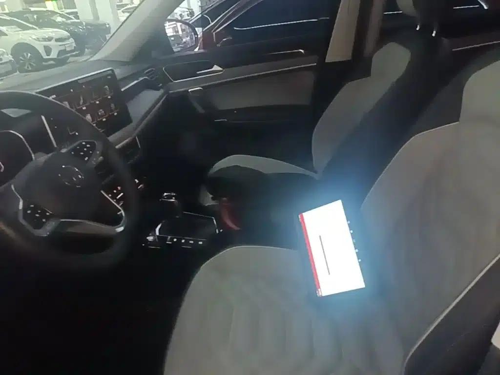 Tayron 2023 330TSI 2WD Luxury Plus Advanced Edition — миниатюра 15
