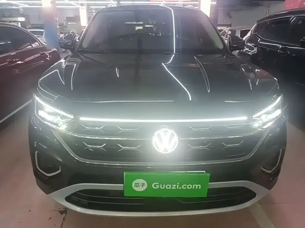 Tayron 2023 330TSI 2WD Luxury Plus Advanced Edition — миниатюра 3