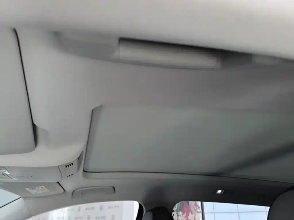 Tayron 2025 Popular Edition 300TSI — миниатюра 18