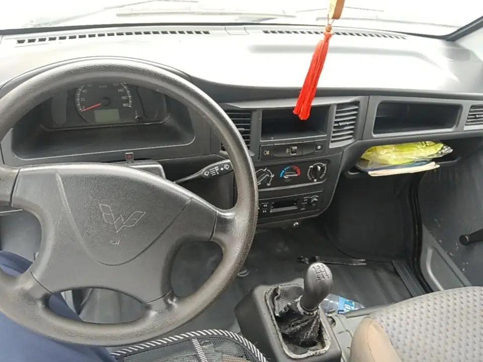 Wuling Zhiguang 2020 1.2L Practical Model China VI LSI — миниатюра 17