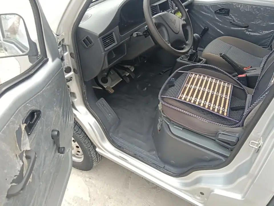 Wuling Zhiguang 2020 1.2L Practical Model China VI LSI — миниатюра 23