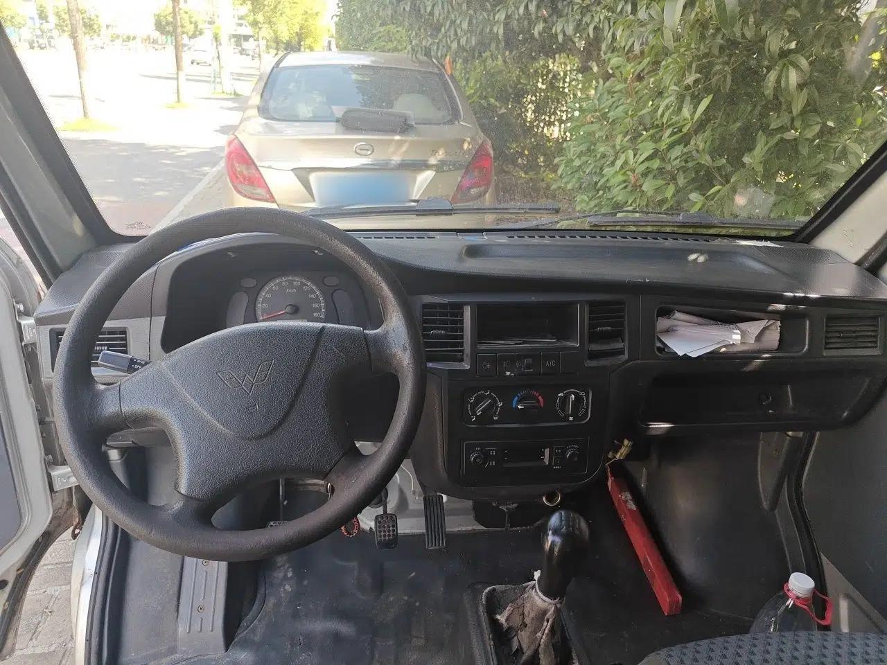 Wuling Zhiguang 2015 1.2L Practical LS-I Model — миниатюра 9