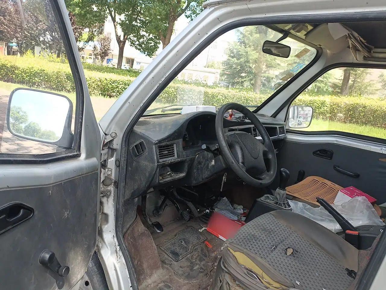 Wuling Zhiguang 2015 1.2L Practical LS-I Model — миниатюра 16