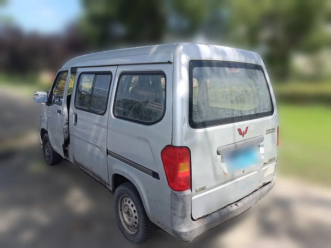 Wuling Zhiguang 2015 1.2L Practical LS-I Model — миниатюра 4