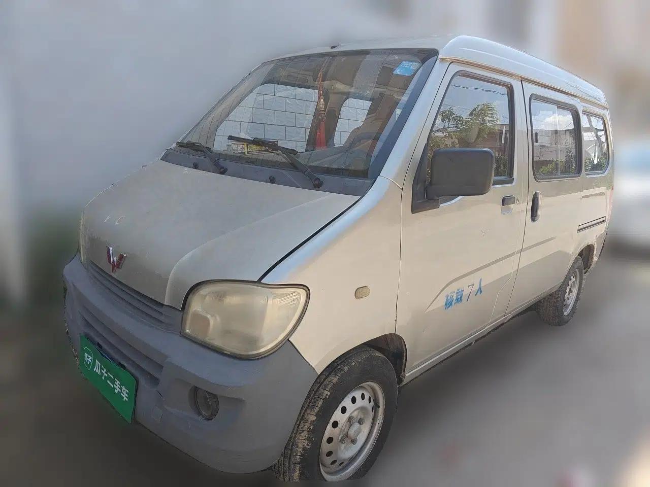 Wuling Zhiguang 2013 1.0L Practical Version — миниатюра 1