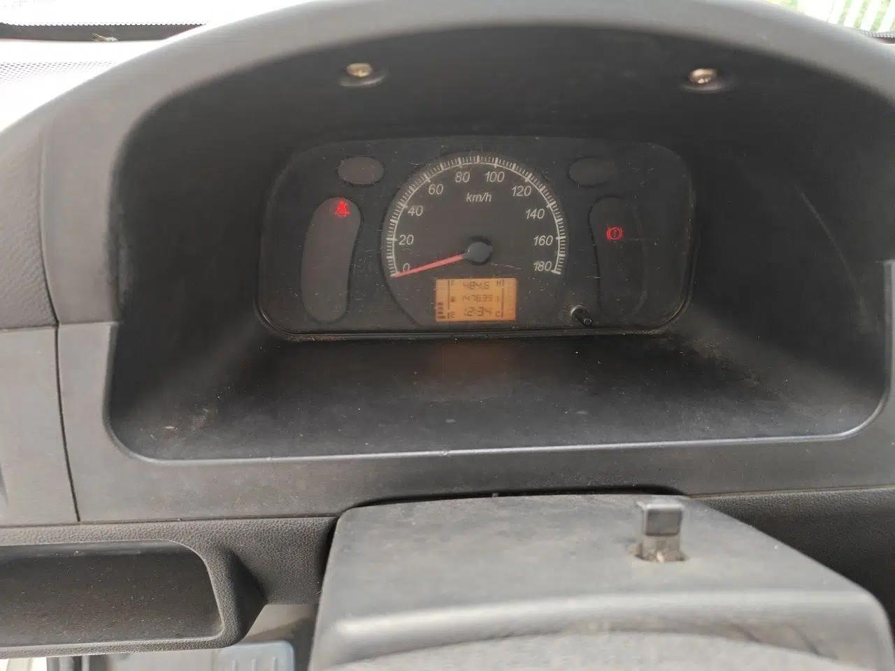 Wuling Zhiguang 2013 1.0L Base Version — миниатюра 11