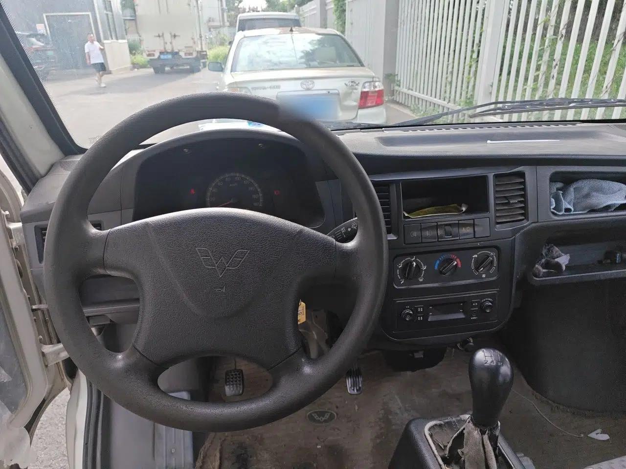 Wuling Zhiguang 2013 1.0L Base Version — миниатюра 9