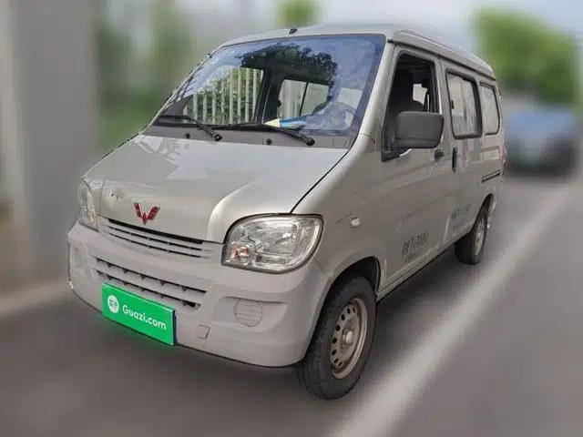 Wuling Zhiguang 2013 1.0L Base Version