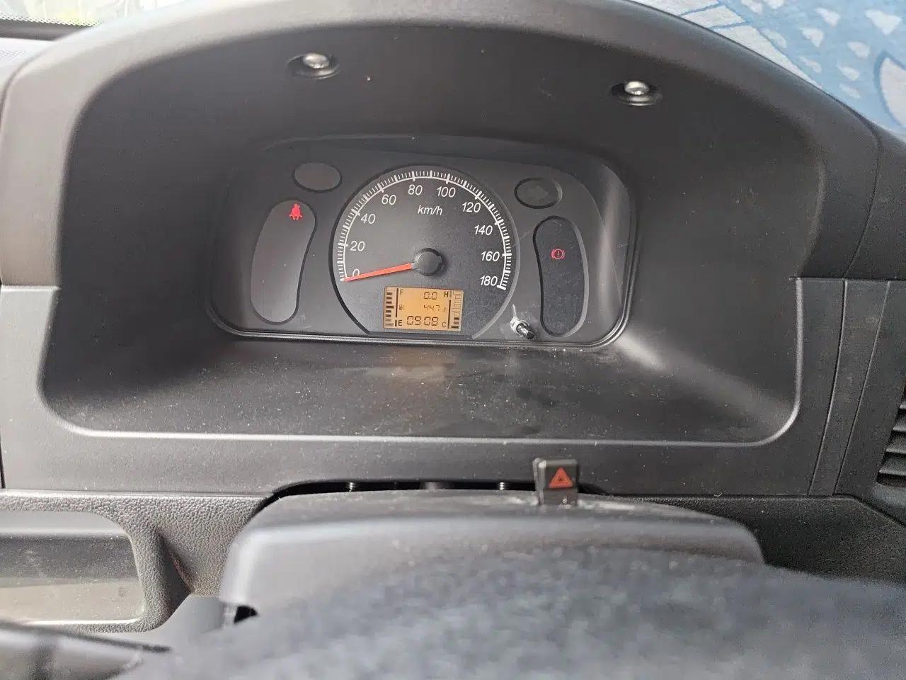 Wuling Zhiguang 2023 1.5L Practical Version 5/7 Seats — миниатюра 11