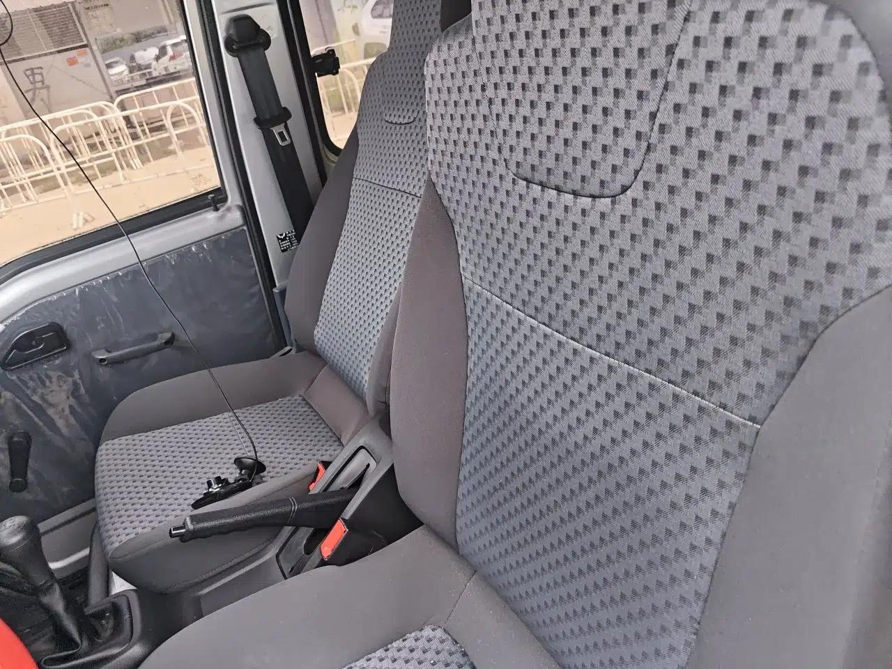 Wuling Zhiguang 2023 1.5L Practical Version 5/7 Seats — миниатюра 15