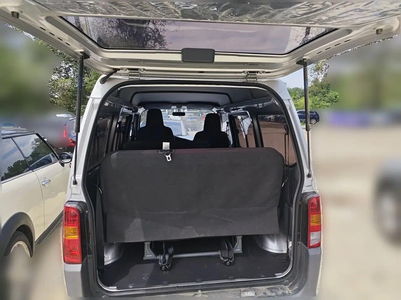 Wuling Zhiguang 2023 1.5L Practical Version 5/7 Seats — миниатюра 19