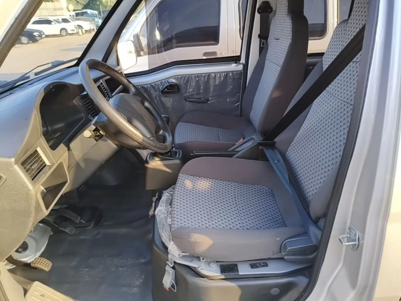 Wuling Zhiguang 2023 1.5L Practical Version 5/7 Seats — миниатюра 17