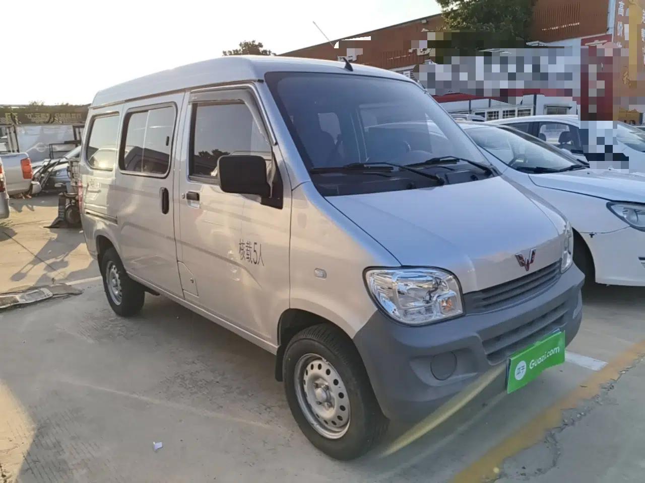 Wuling Zhiguang 2023 1.5L Practical Version 5/7 Seats — миниатюра 3