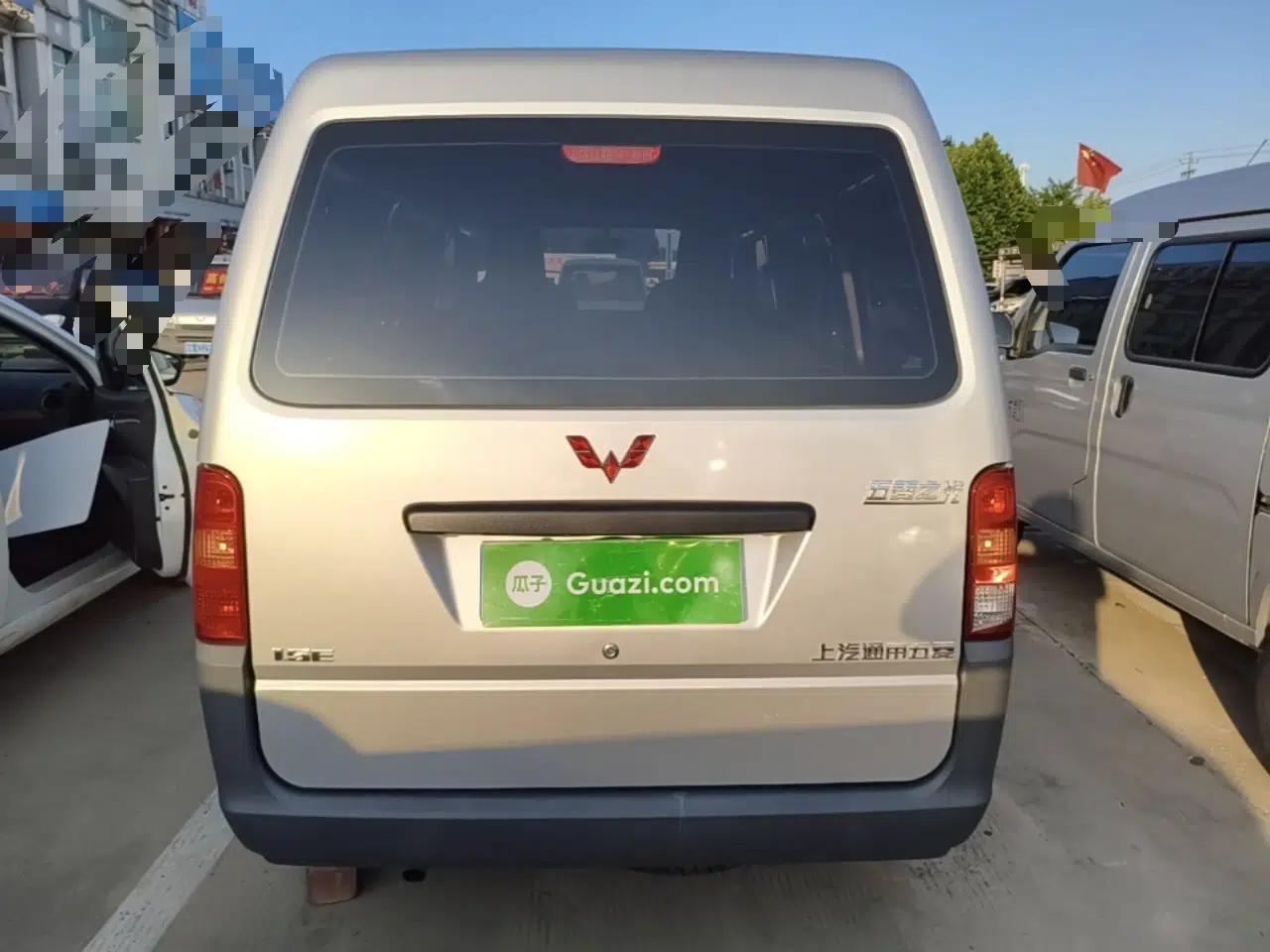 Wuling Zhiguang 2023 1.5L Practical Version 5/7 Seats — миниатюра 5