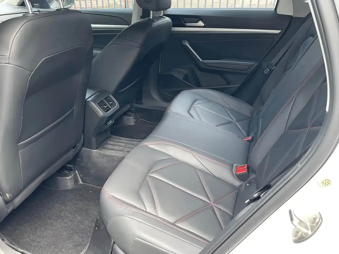 Lavida 2024 300TSI DSG Starry Sky Leading Edition — миниатюра 6