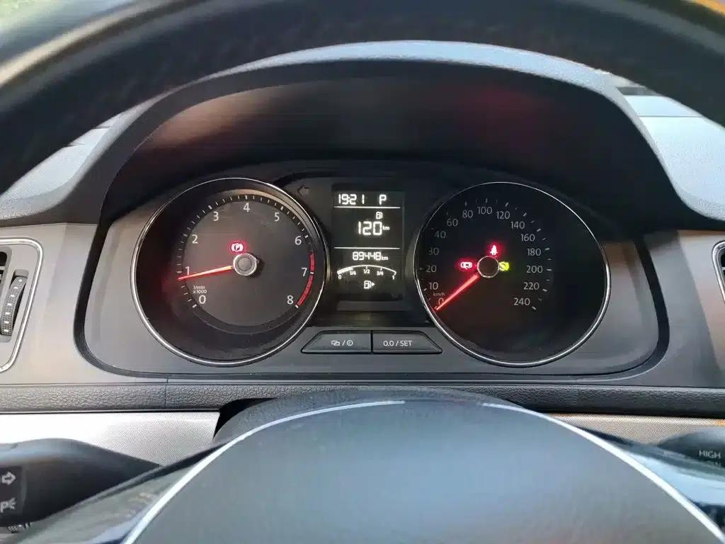 2017 Volkswagen Lavida 1.6L Automatic Comfort Edition — миниатюра 7