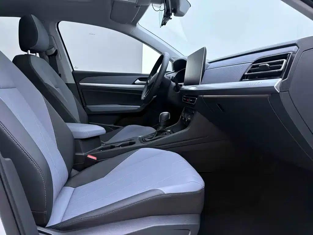 2024 Volkswagen Lavida 1.5L Automatic Starry Sky Five Million Edition — миниатюра 20