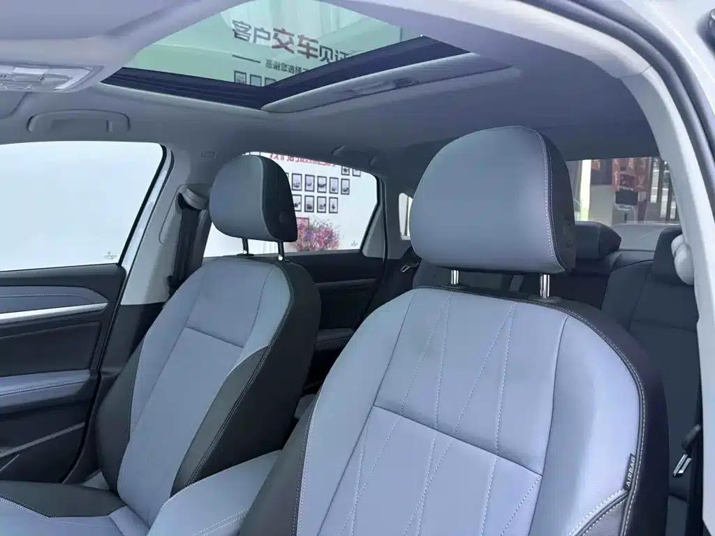 2024 Volkswagen Lavida 1.5L Automatic Starry Sky Five Million Edition — миниатюра 27