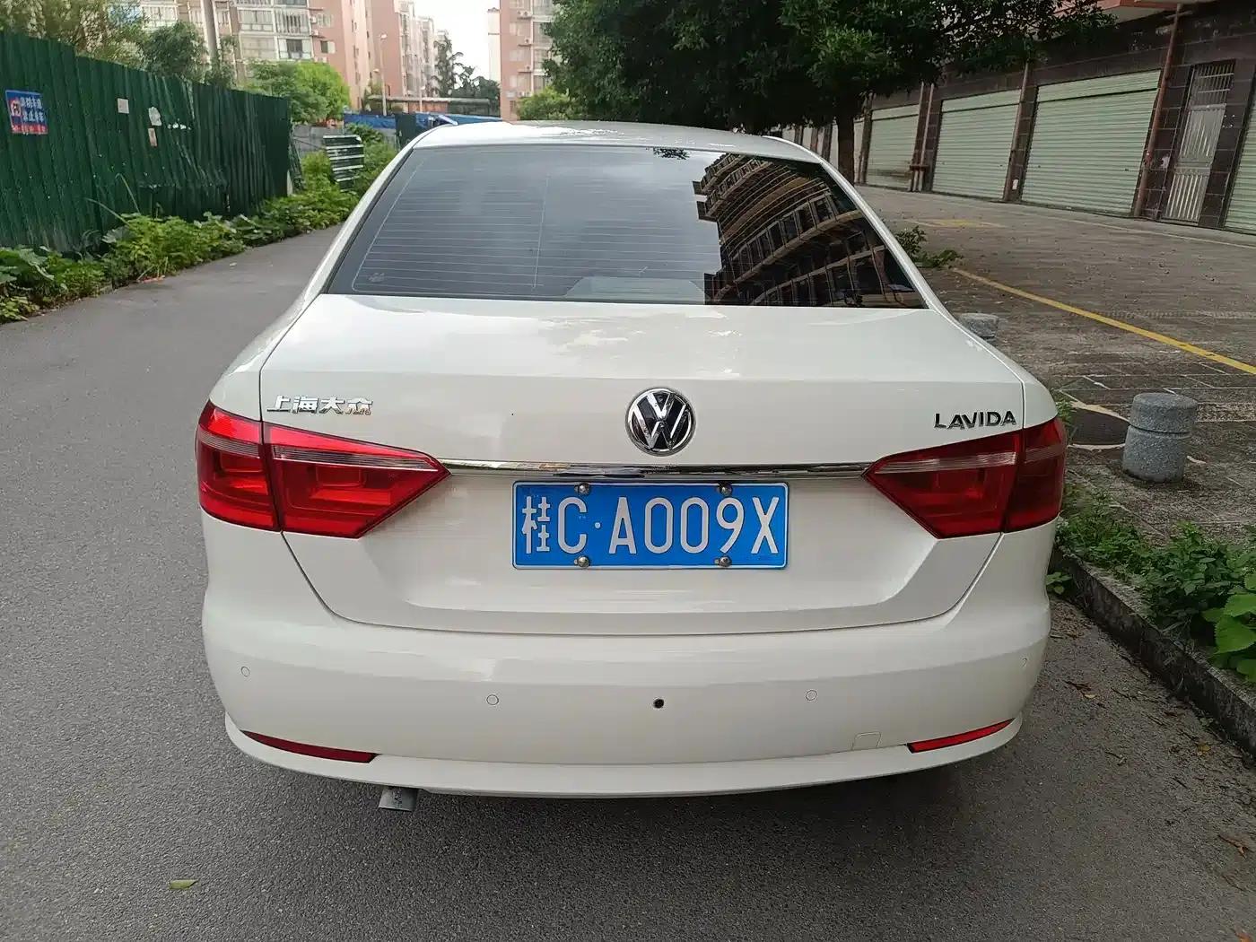 2013 Volkswagen Lavida Classic Facelift 1.6L Automatic Comfort Edition — миниатюра 5