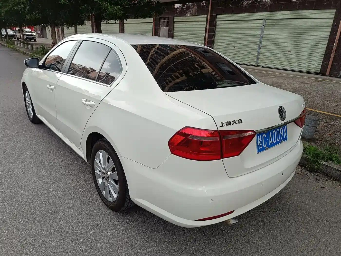 2013 Volkswagen Lavida Classic Facelift 1.6L Automatic Comfort Edition — миниатюра 6