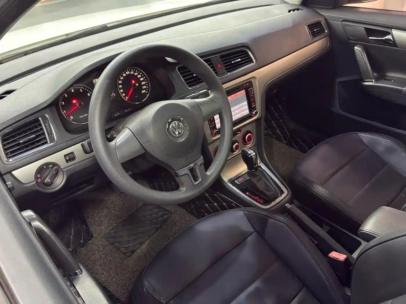 2013 Volkswagen Lavida Facelift 1.4TSI DSG Comfort Edition — миниатюра 14