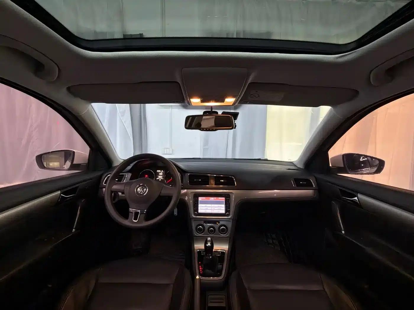 2013 Volkswagen Lavida Facelift 1.4TSI DSG Comfort Edition — миниатюра 8