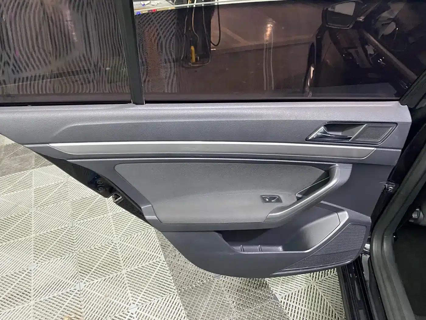 2017 Volkswagen Lavida 1.6L Automatic Fashion Edition — миниатюра 11