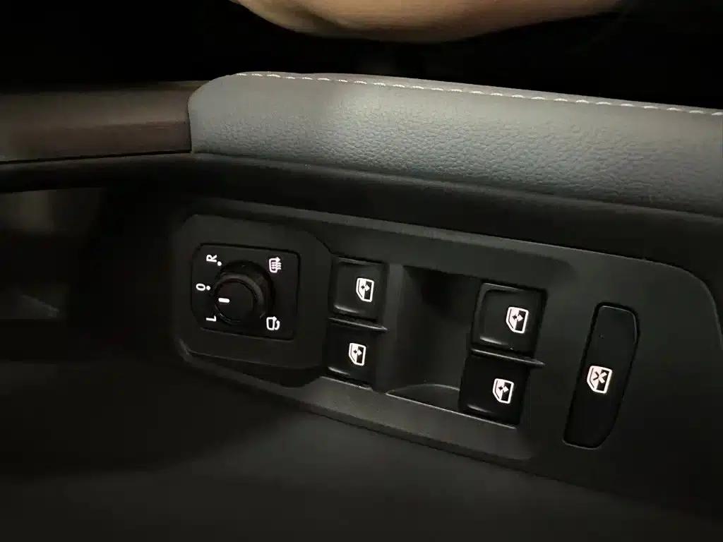 2023 Volkswagen Lavida 1.5L Automatic Full Comfort Edition — миниатюра 11