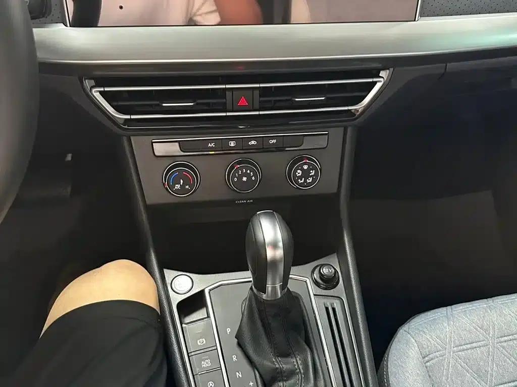 2023 Volkswagen Lavida 1.5L Automatic Full Comfort Edition — миниатюра 12