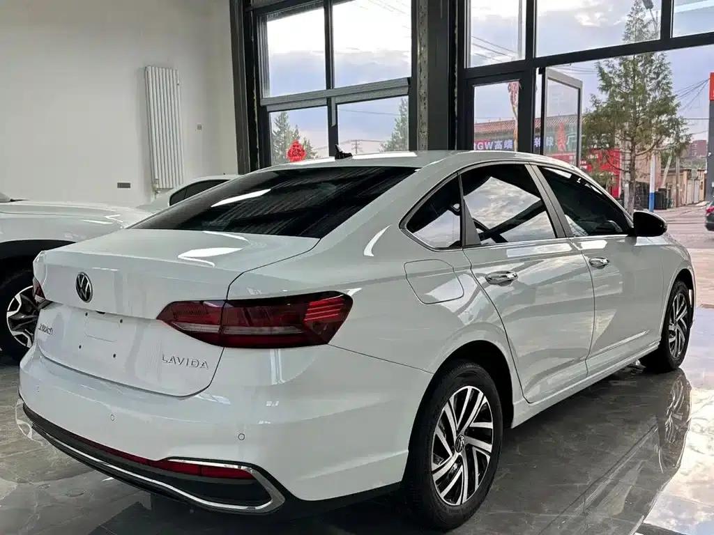 2023 Volkswagen Lavida 1.5L Automatic Full Comfort Edition — миниатюра 6
