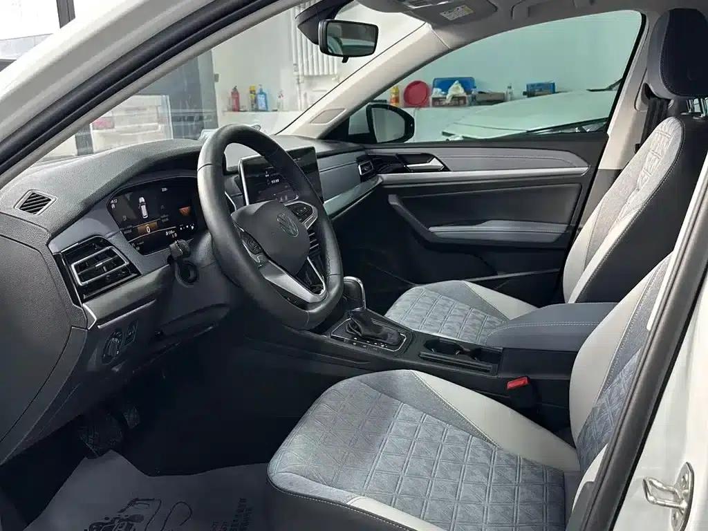 2023 Volkswagen Lavida 1.5L Automatic Full Comfort Edition — миниатюра 9