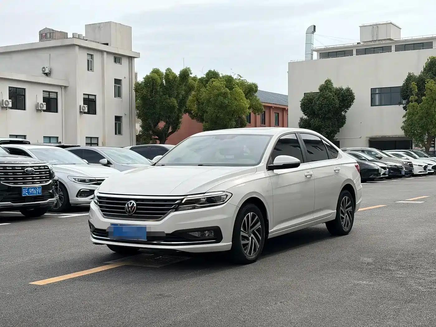 2021 Volkswagen Lavida 1.5L Automatic Comfort Edition — миниатюра 1