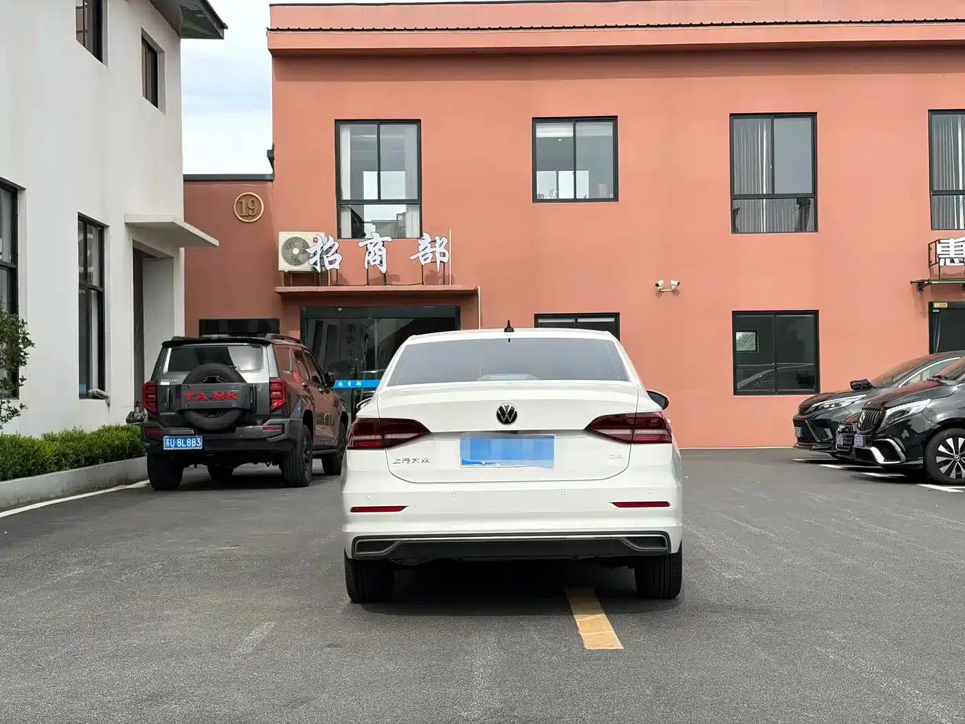 2021 Volkswagen Lavida 1.5L Automatic Comfort Edition — миниатюра 8