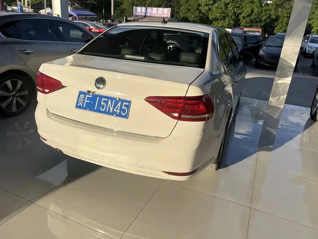 2017 Volkswagen Lavida 1.6L Automatic Comfort Edition — миниатюра 4
