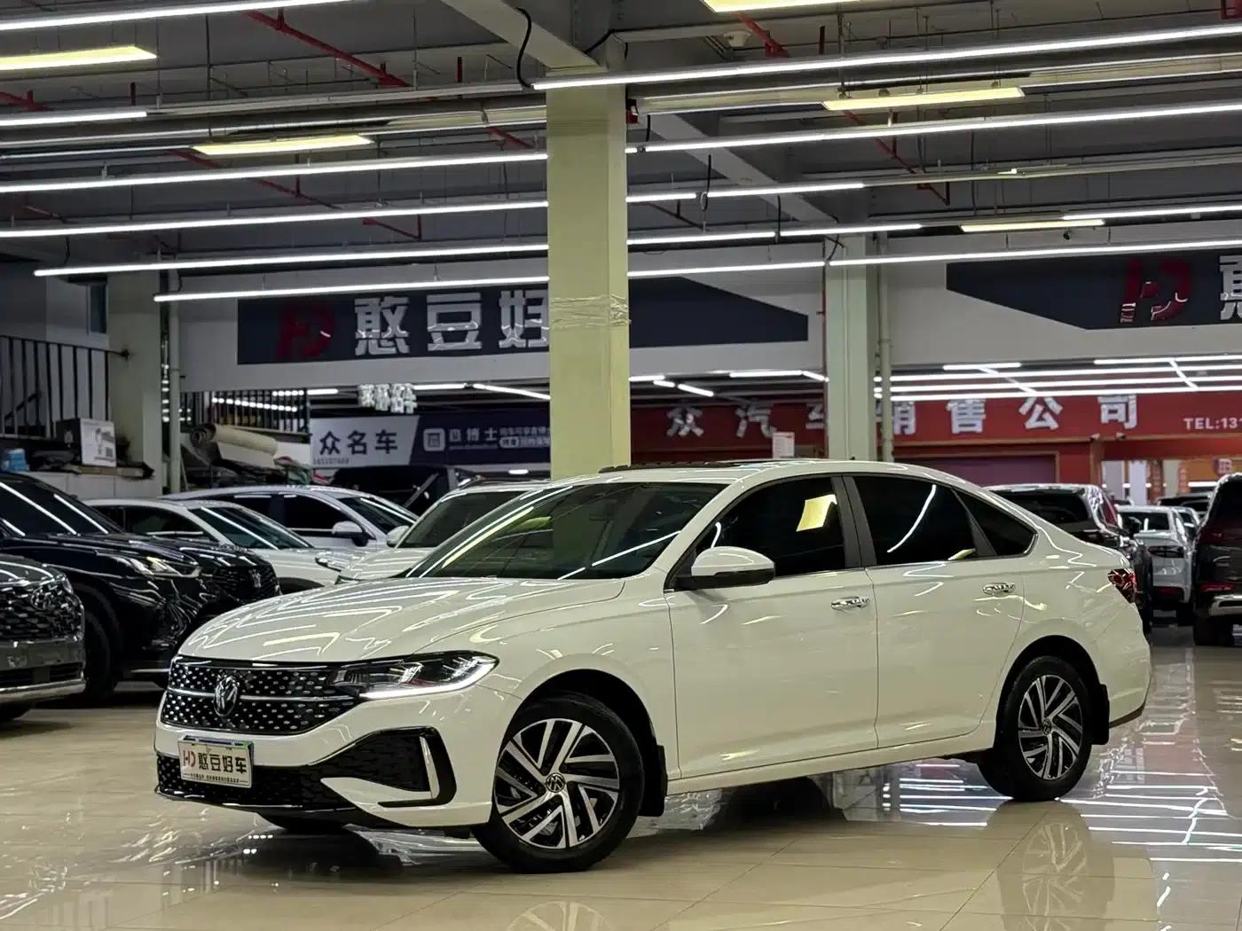 2024 Volkswagen Lavida 1.5L Automatic Starry Sky Five Million Edition — миниатюра 1