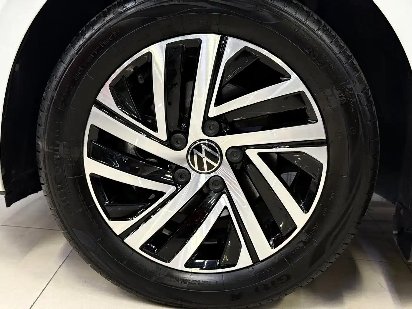 2024 Volkswagen Lavida 1.5L Automatic Starry Sky Five Million Edition — миниатюра 24