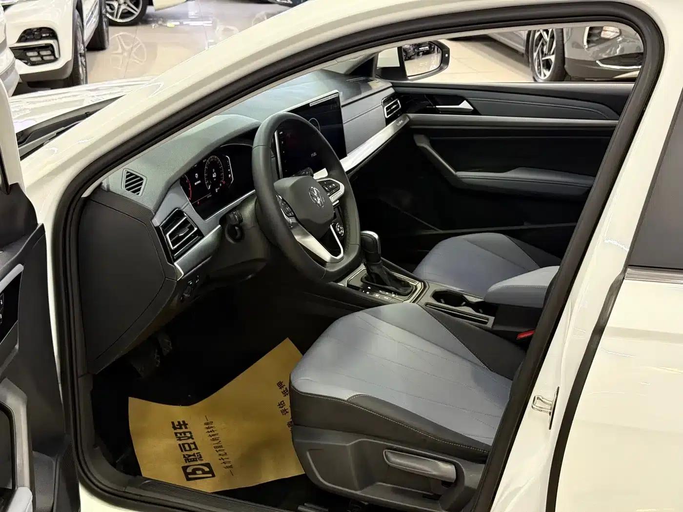 2024 Volkswagen Lavida 1.5L Automatic Starry Sky Five Million Edition — миниатюра 8