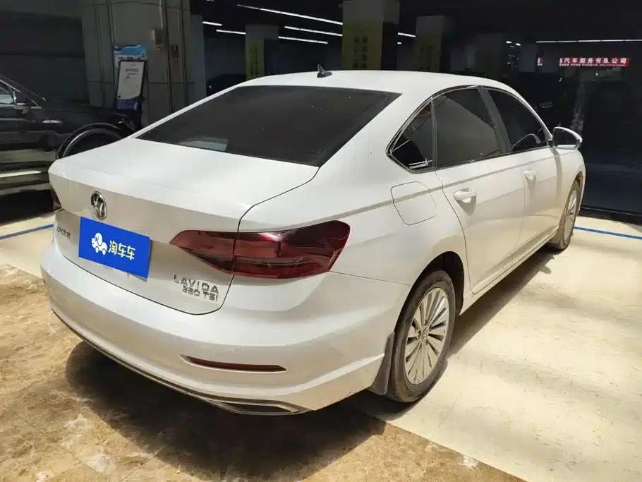 2021 Volkswagen Lavida 280TSI DSG Comfort Edition — миниатюра 3