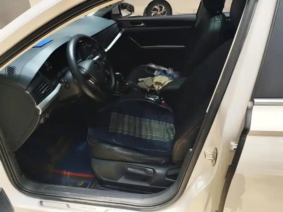 2021 Volkswagen Lavida 280TSI DSG Comfort Edition — миниатюра 9