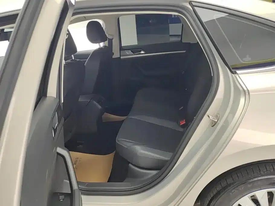 2021 Volkswagen Lavida 1.5L Automatic Comfort Edition — миниатюра 11